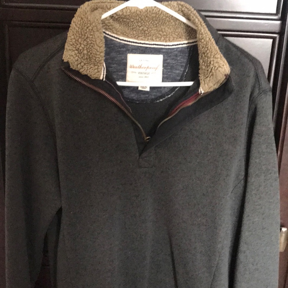 1/4 zip sweatshirt